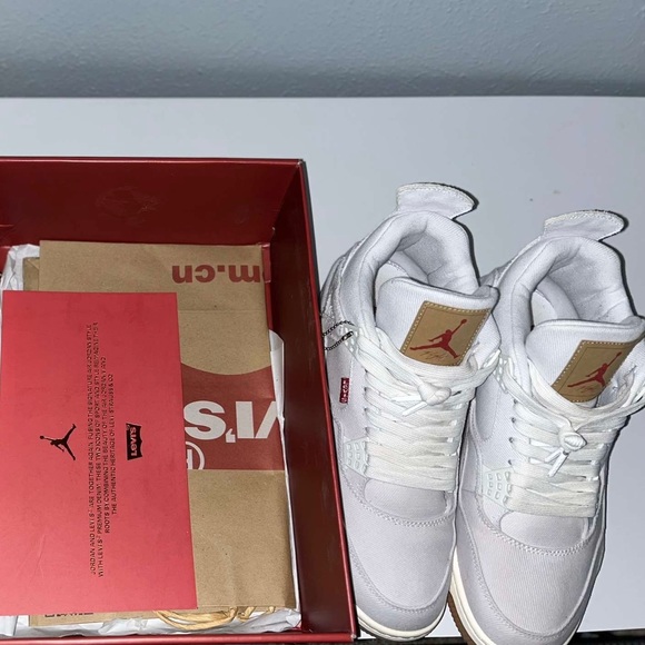 jordan levi 4’s - Picture 6 of 6